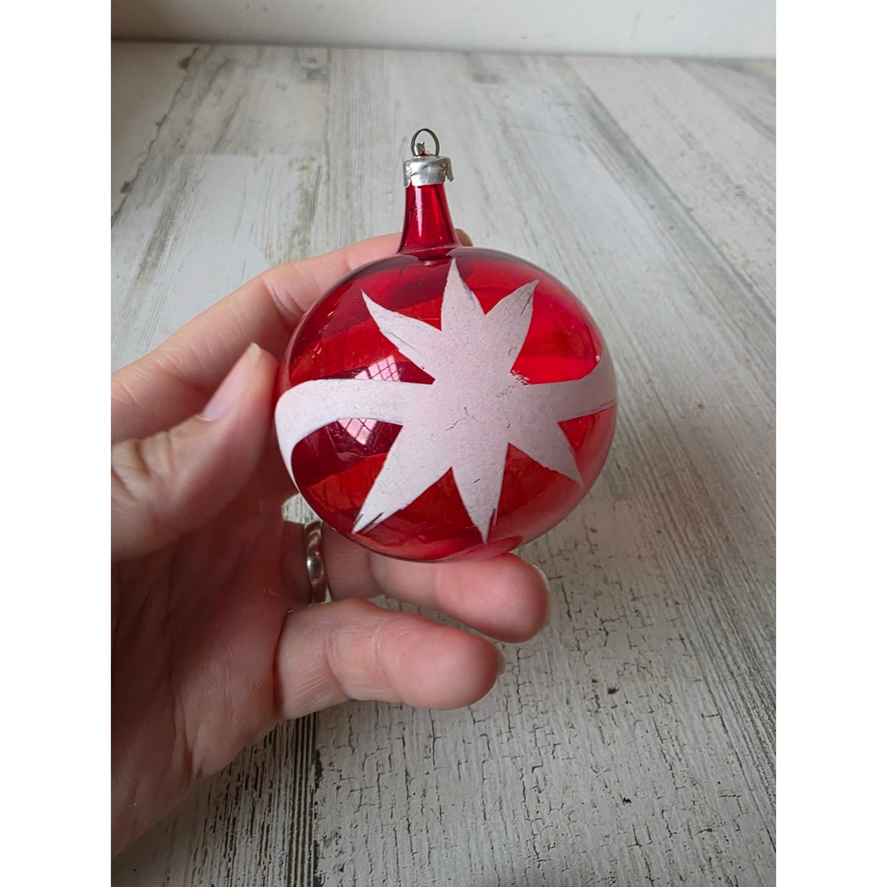 Vintage heim? Star stencil red glass ornament Xmas tree